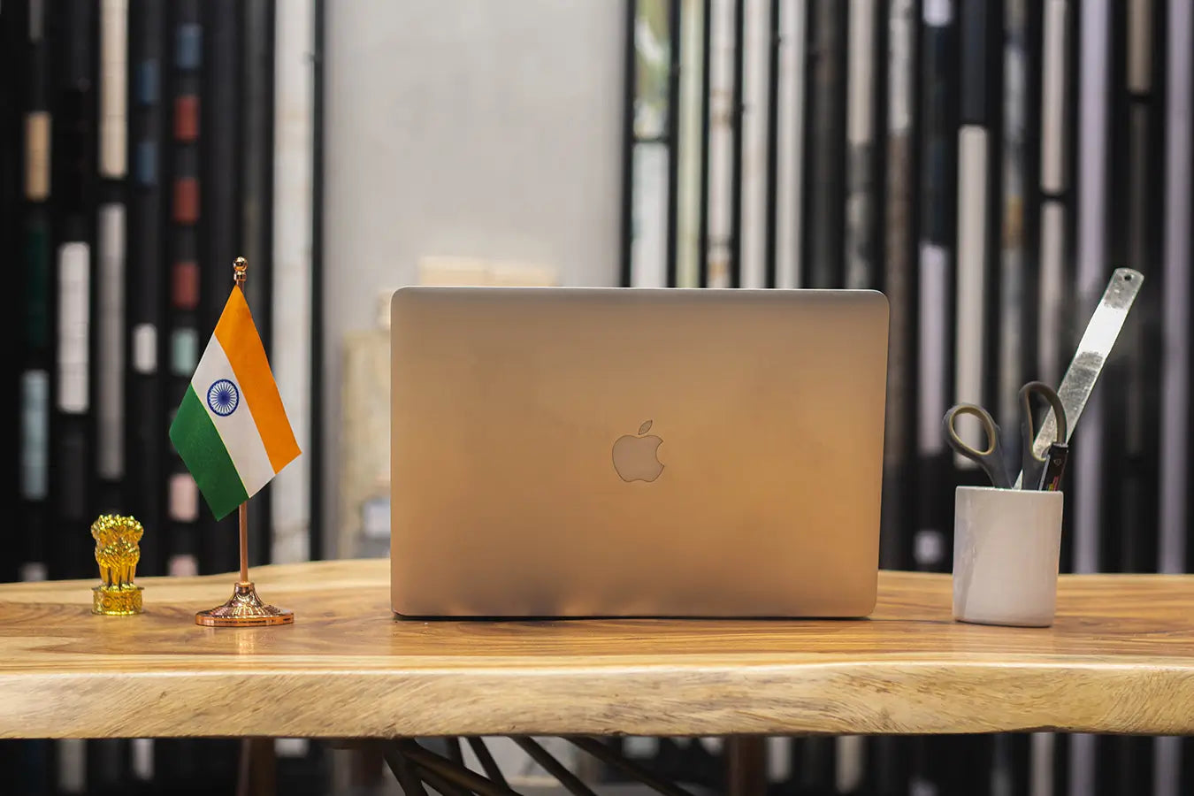 Indian Table Flag of 4in x 6in With A Heavy Plastic Base