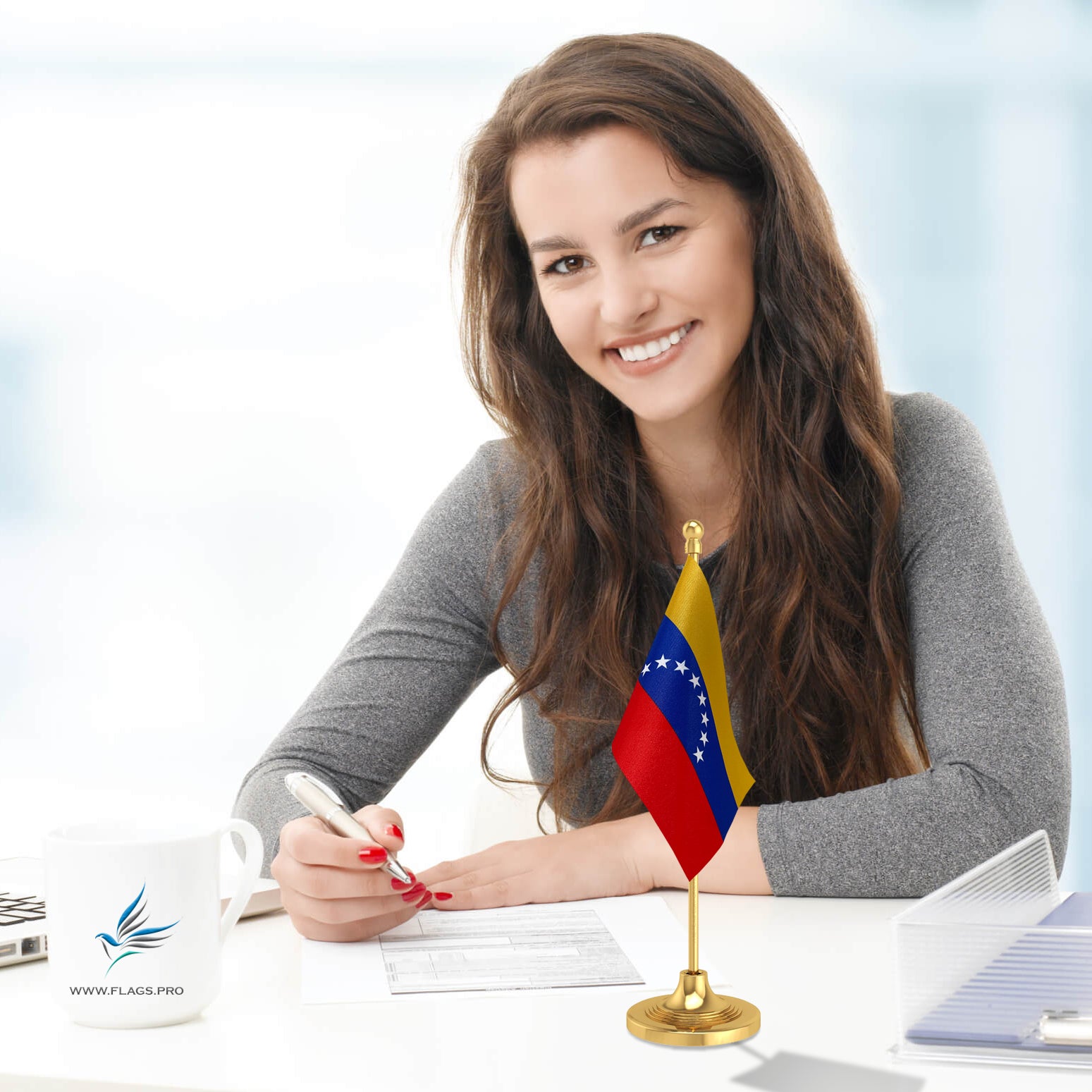 Venezuela Table Flag of 4in x 6in With A Heavy Plastic Base