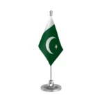 Pakistan Table Flag of 4in x 6in With A Heavy Plastic Base